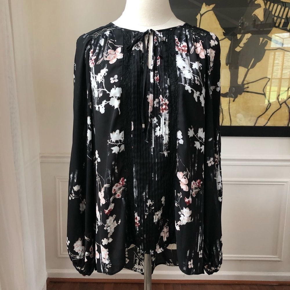 White House Black Market Black Floral Tunic 4